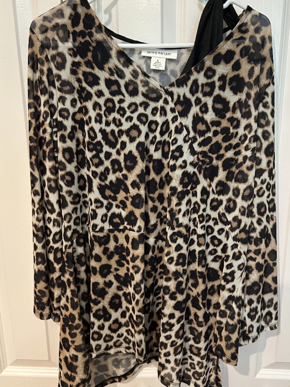 Leopard print v neck tunic top with underneath brown sleeveless shell size large
